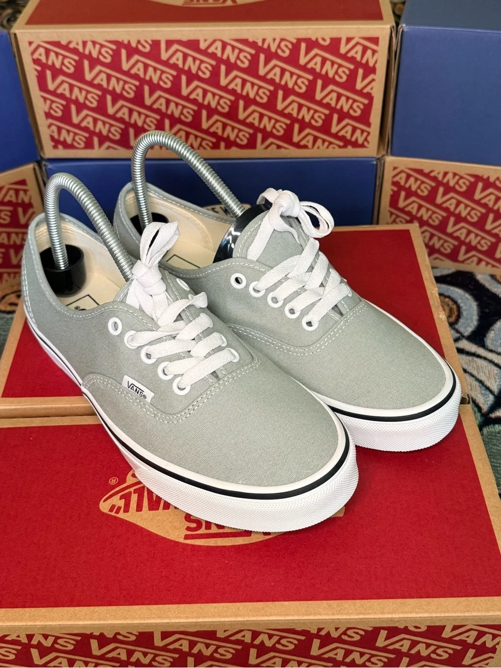 BRAND NEW Vans Men's Color Theory Authentic Low-Top in Pure Gray Men 8/Women 9.5